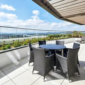 Meriton Aparthotel Canberra
